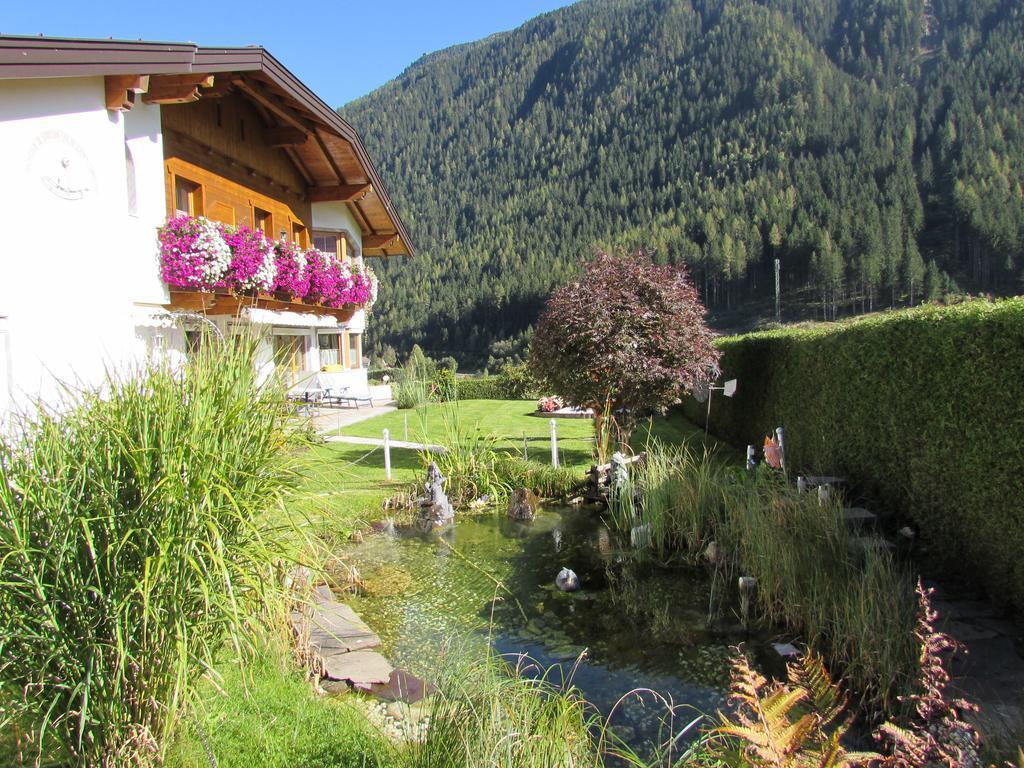 Haus Egger Apartman Neustift im Stubaital Szoba fotó